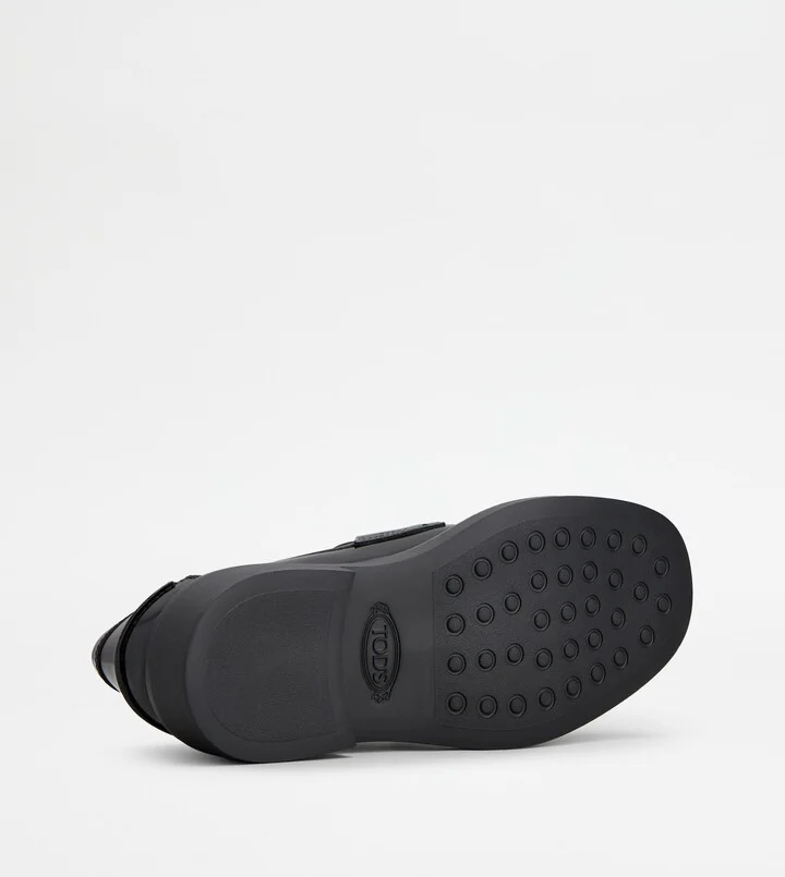 Loafers in Leather - Image 4
