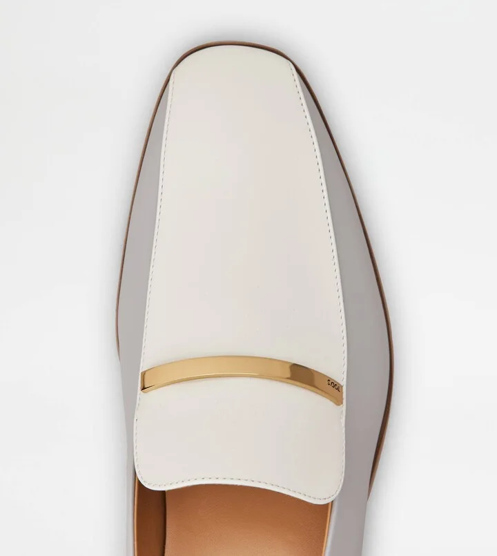 Loafers in Leather - Image 5