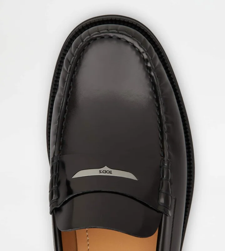 Loafers in Leather - Image 5