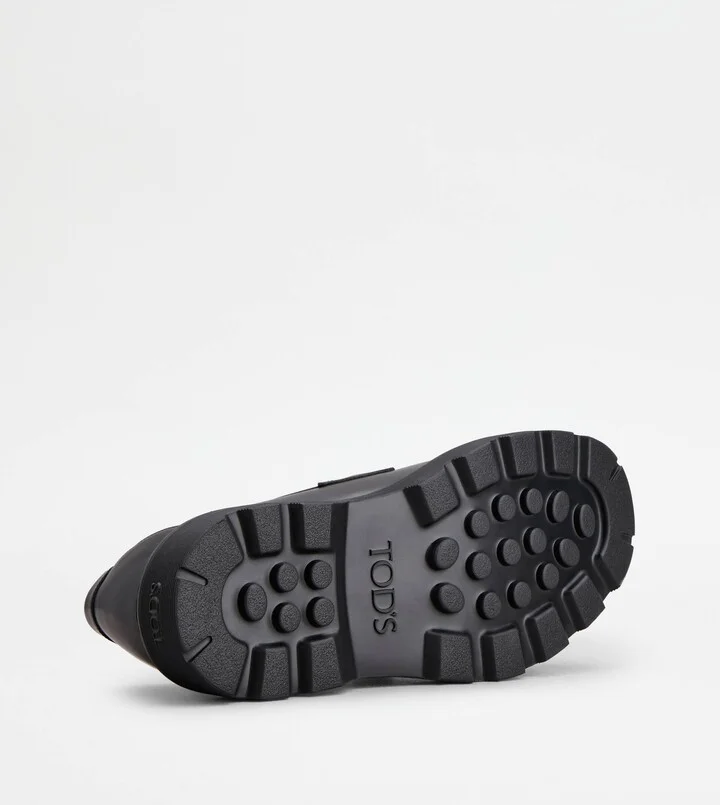 Loafers in Leather - Image 6