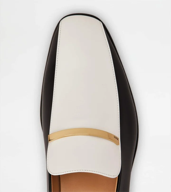 Loafers in Leather - Image 5