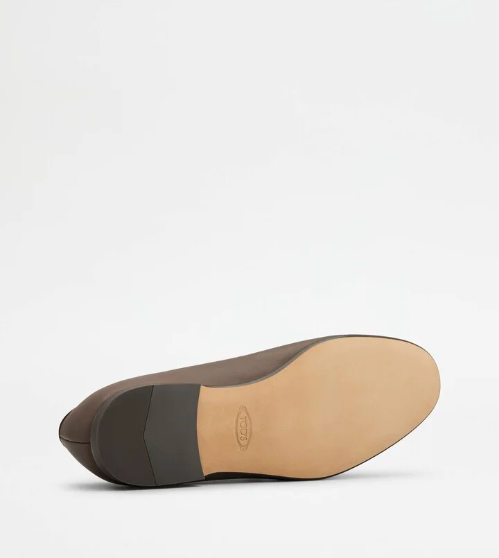 Loafers in Leather - Image 4