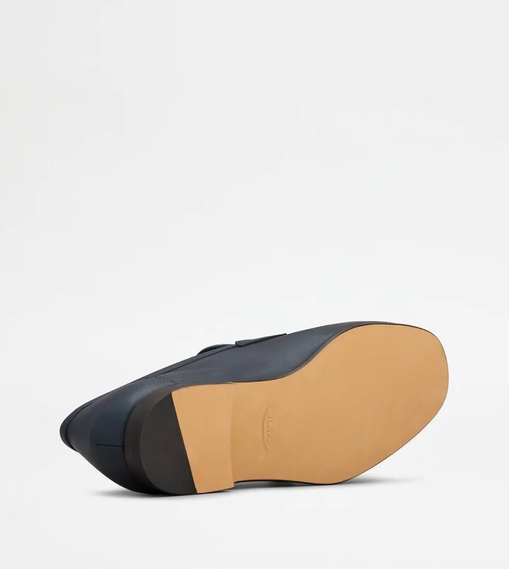 Loafers in Leather - Image 4