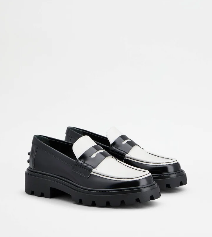 Loafers in Leather - Image 2