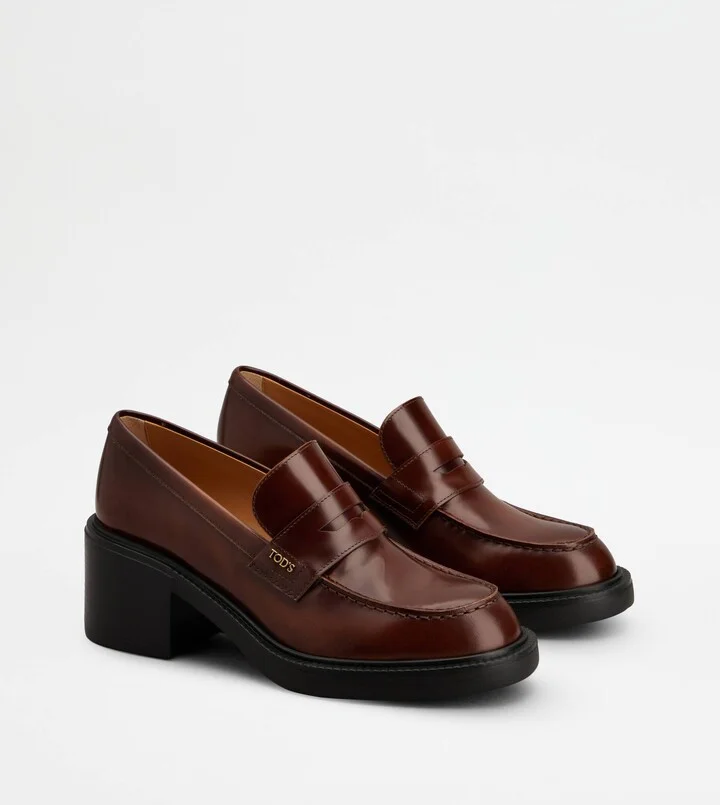 Loafers in Leather - Image 2
