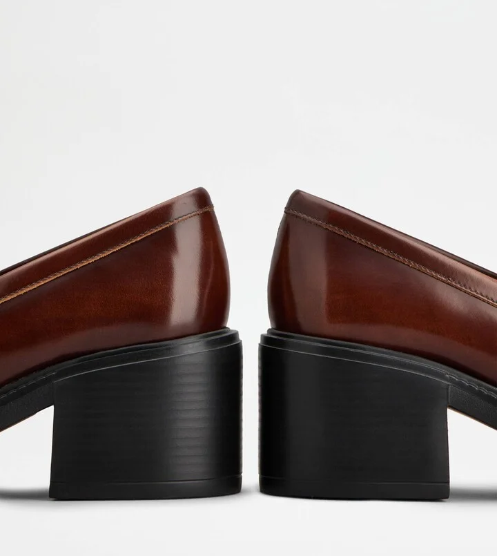 Loafers in Leather - Image 4