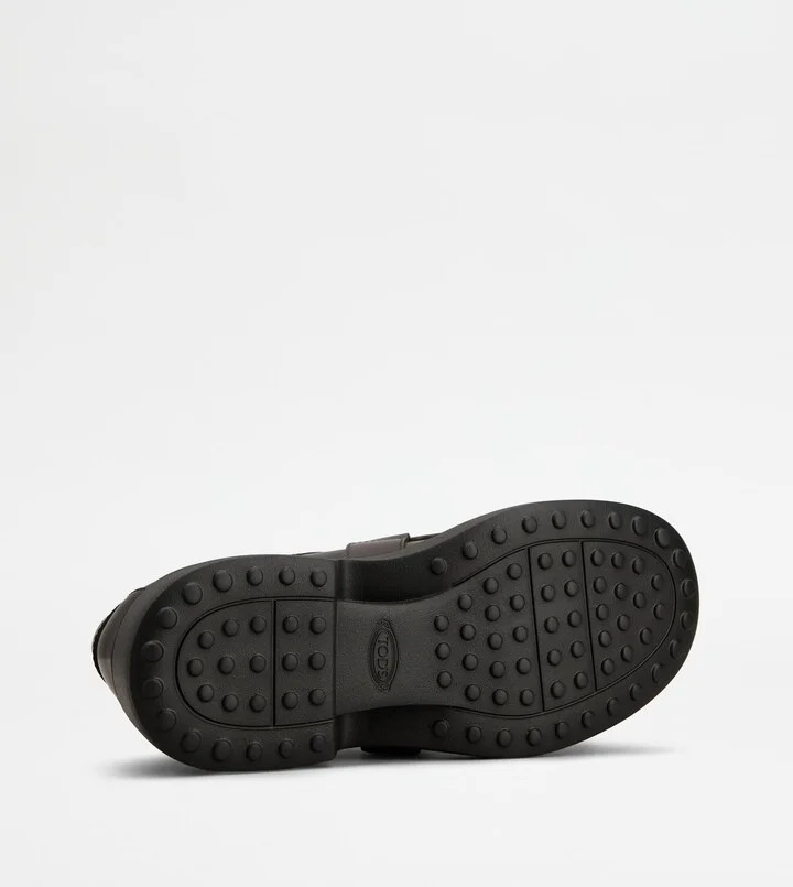 Loafers in Leather - Image 4