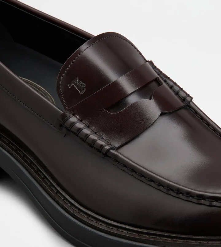 Loafers in Leather - Image 5