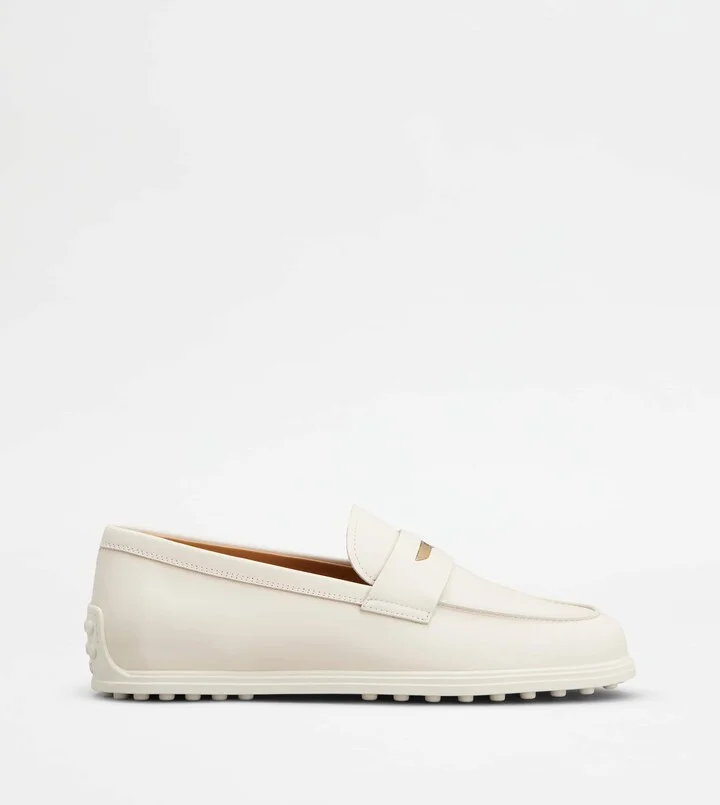 Loafers in Leather