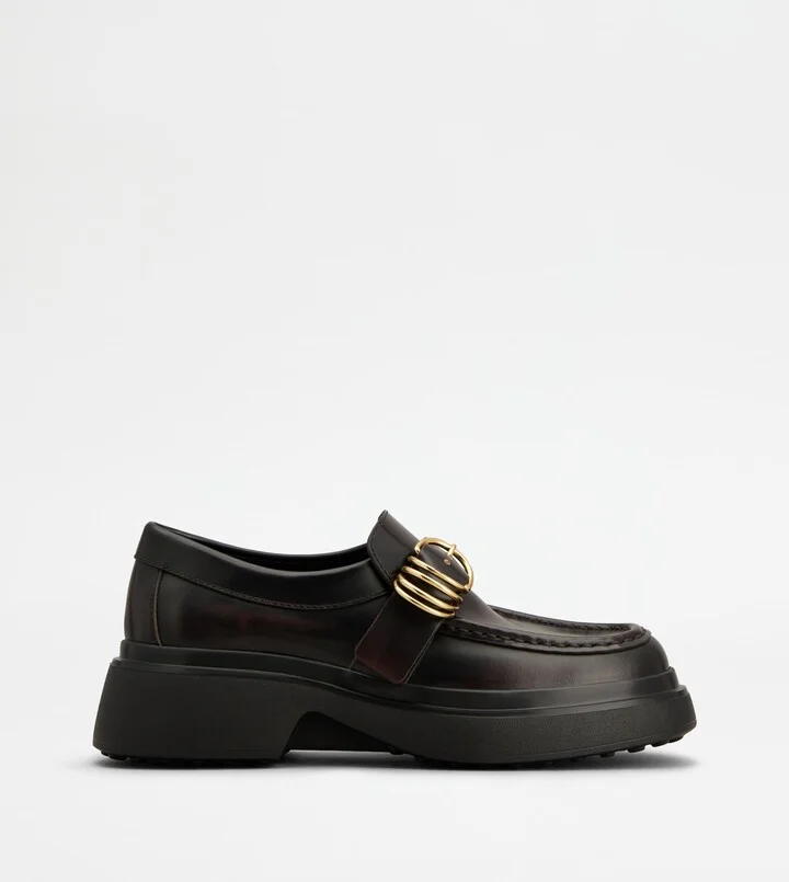 Loafers in Leather