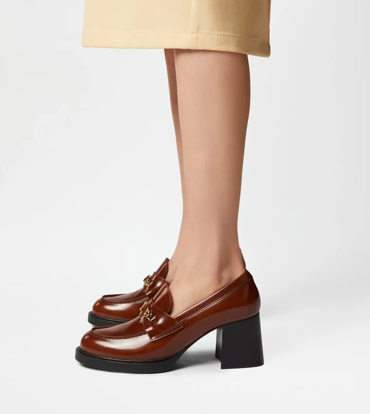 Loafers in Leather with Heel - Image 2