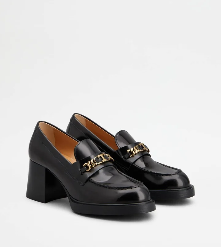 Loafers in Leather with Heel - Image 2