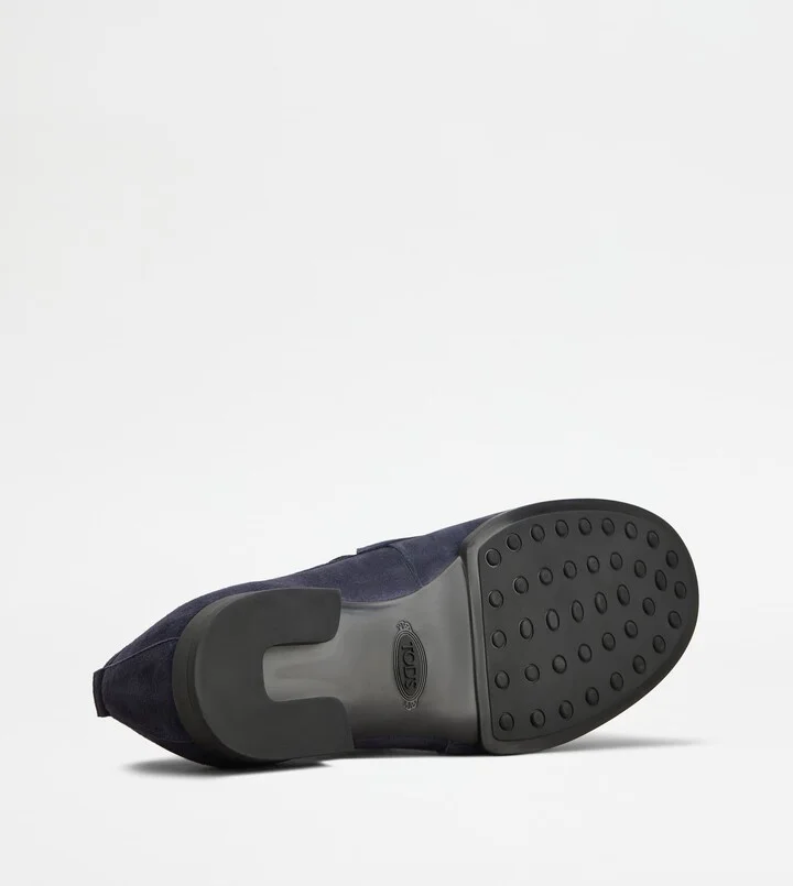Loafers in Suede - Image 4