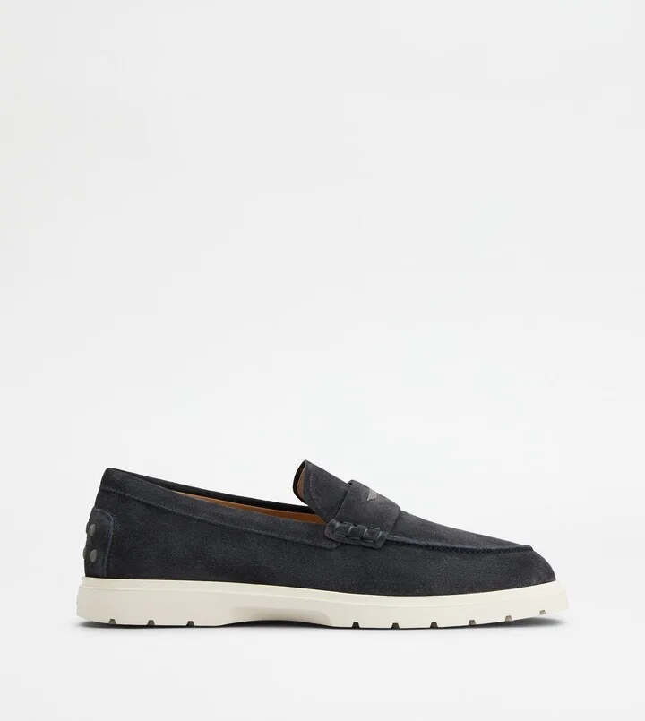 Loafers in Suede