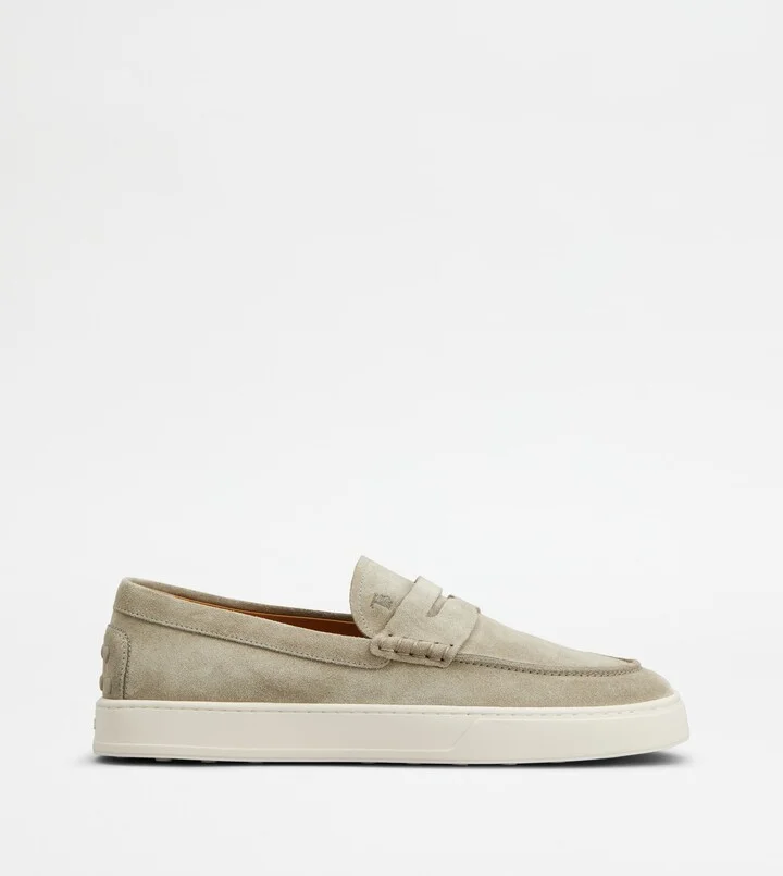 Loafers in Suede