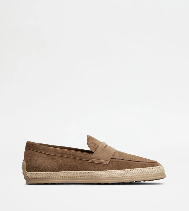 Loafers in Suede