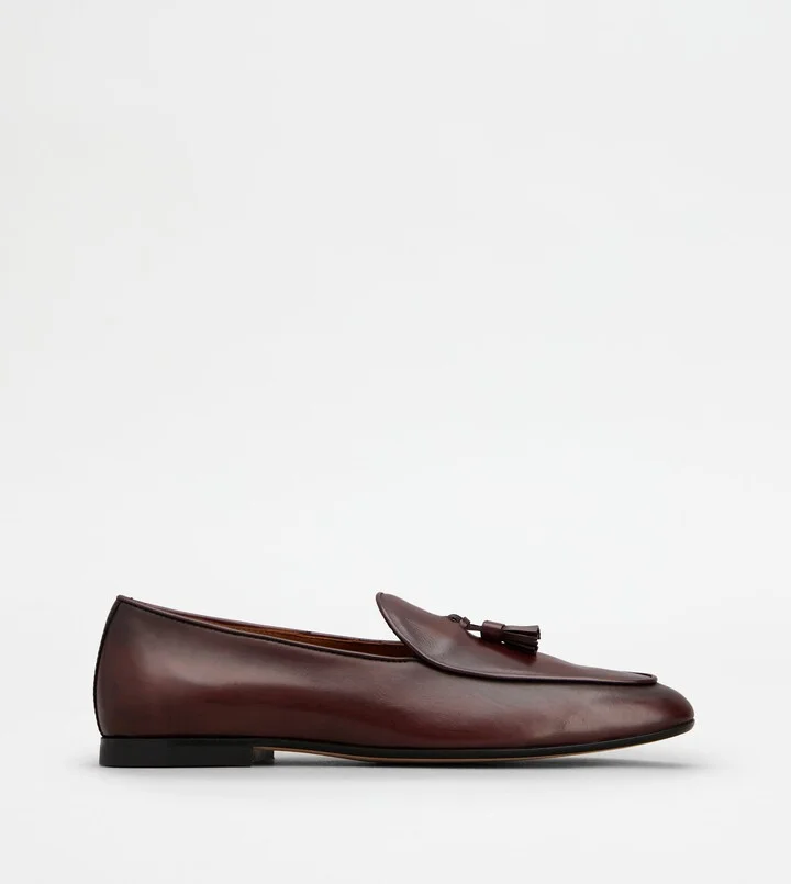 Loafers with Tassels in Leather