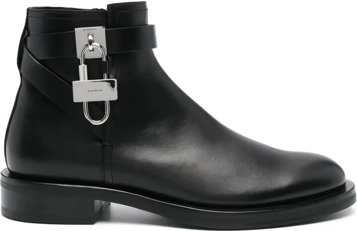 Lock leather ankle boots