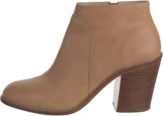 Loeffler Randall