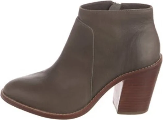 Loeffler Randall
