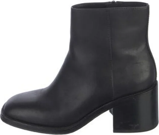 Loeffler Randall
