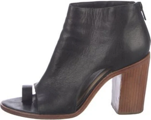 Loeffler Randall