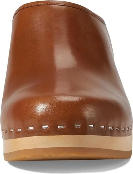 Loeffler Randall Maude Clog Mule Women's Shoes Safari : 6 B - Medium, Leather - Image 2