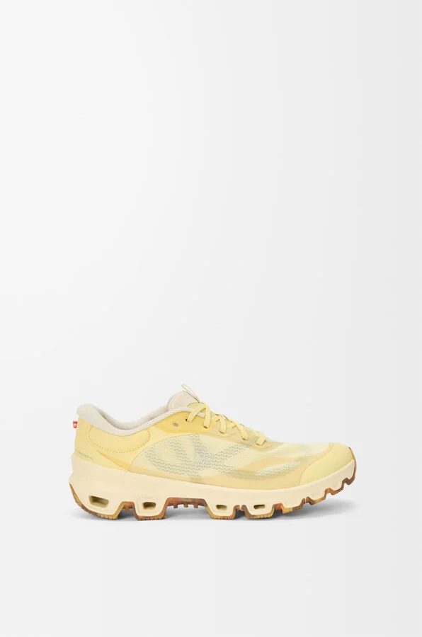 Yellow/tan/grey
