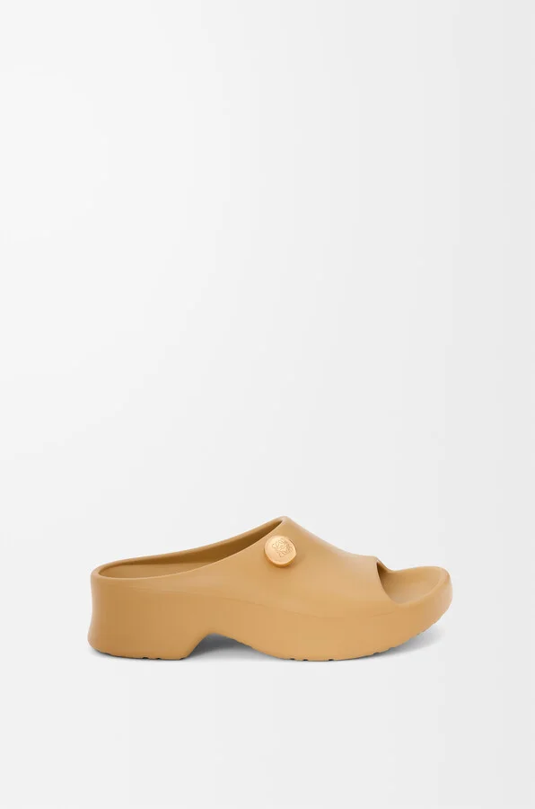 LOEWE - Foam Pebble Slide Size: 35 For Woman