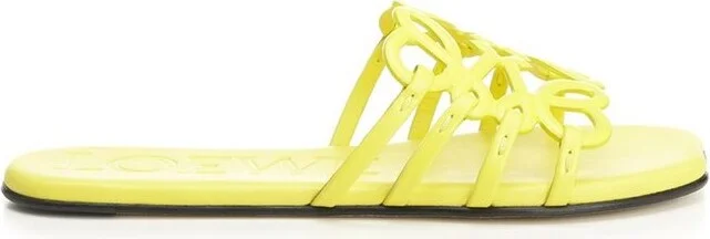 Loewe Petal Anagram Slides