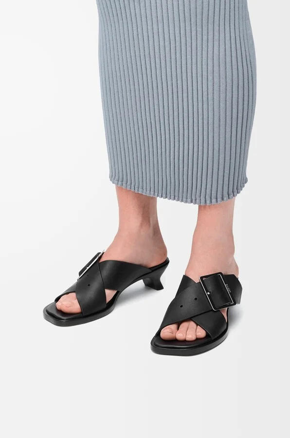 LOEWE - Petal Belt Sandal In Vegetable-tanned leather skin Size: 35 For Woman - Image 3