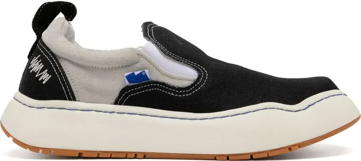 Log; LAD sneakers