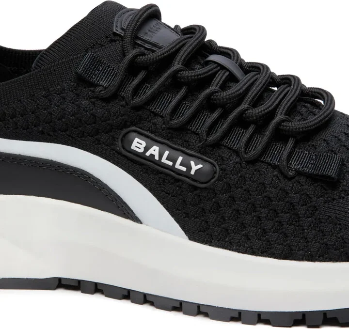 Logo-Appliqué Mesh-Panelling Sneakers - Image 5