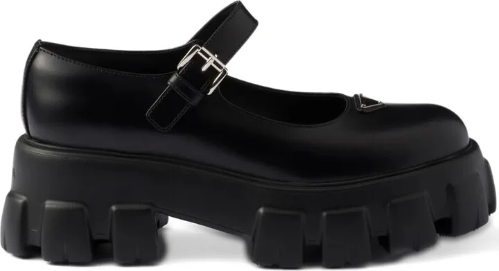 Logo-Detail Flat Pumps