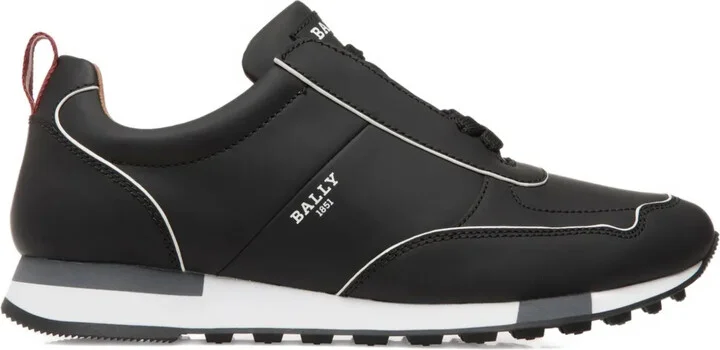 Logo-Detail Sneakers