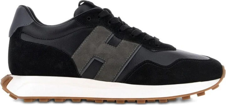 Logo-Embellished Sneakers With Lace-Up Fastening