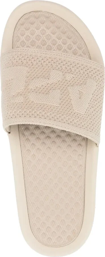logo-embossed Techloom slides - Image 4