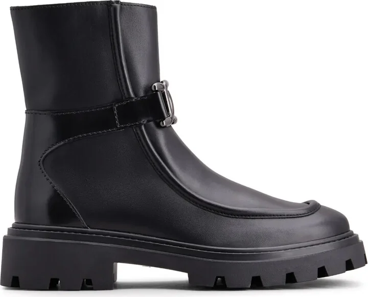 Logo-Engraved Zipped Leather Boots