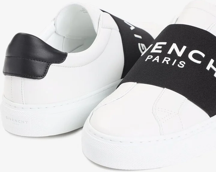 Logo Low-Top Sneakers in Calf Leather - Image 3