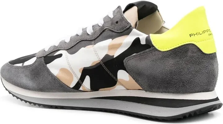 Logo-Patch Camouflage-Print Sneakers - Image 3