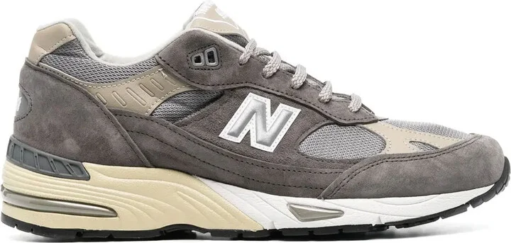 Logo-Patch Lace-Up Sneakers