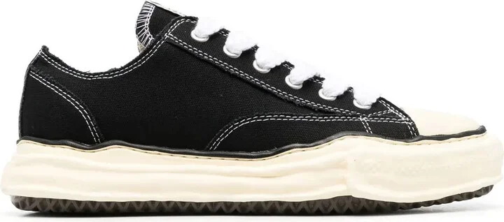 Logo-Patch Lace-Up Sneakers