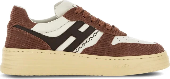 Logo-Patch Leather Sneakers