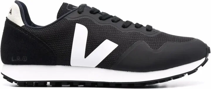 Logo-Patch Low-Top Sneakers