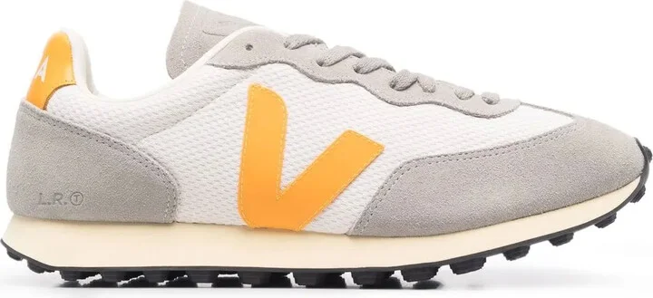 Logo-Patch Low-Top Sneakers