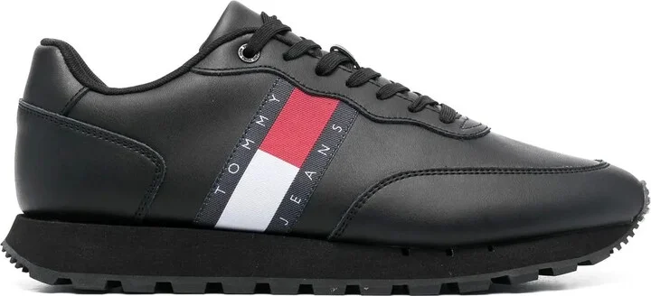 Logo-Patch Low-Top Sneakers