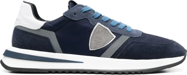 Logo-Patch Low-Top Sneakers