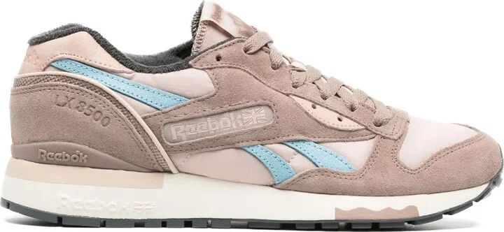 Logo-Patch Low-Top Sneakers