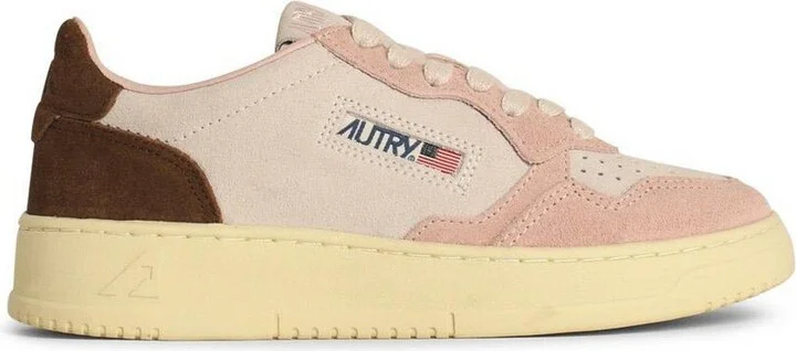 Logo Patch Medalist Sneakers