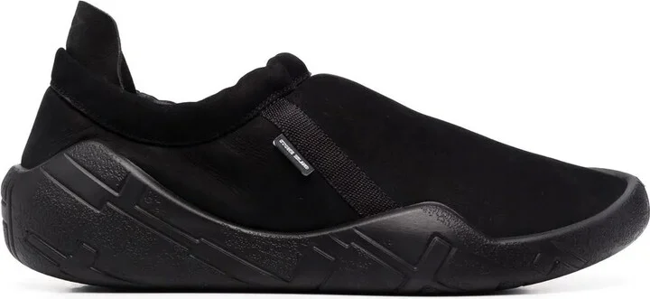 Logo-Patch Slip-On Sneakers